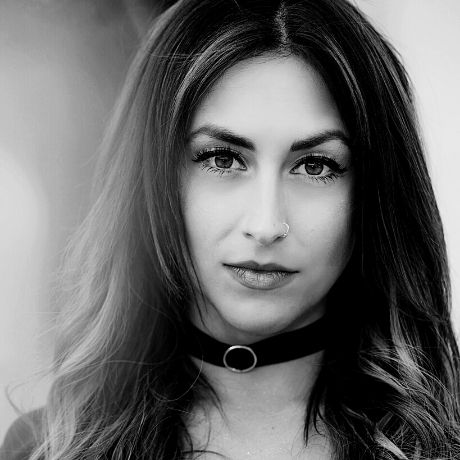 SOPHIE HILLER